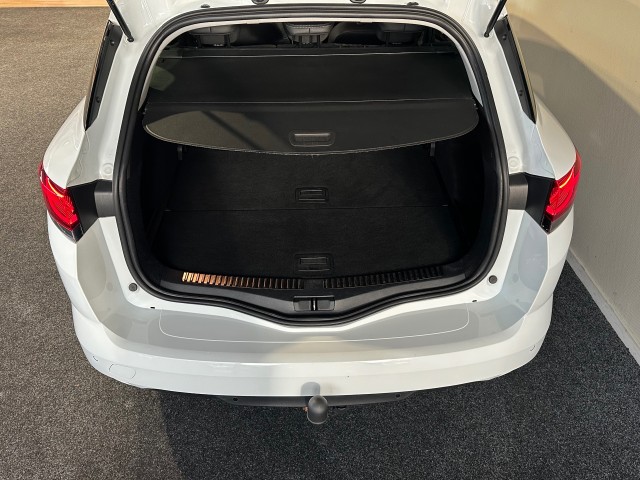 RENAULT MEGANE 1.3 TCE INTENS NAP l PANORAMA l CAMERA l HUD l STOELVERW l , SK Autos, Emmen