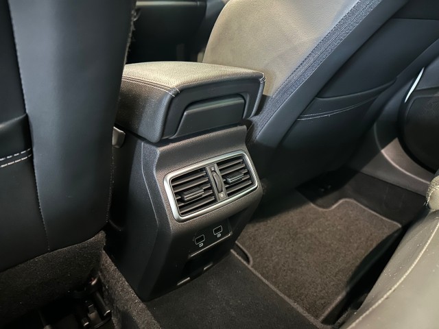 RENAULT MEGANE 1.3 TCE INTENS NAP l PANORAMA l CAMERA l HUD l STOELVERW l , SK Autos, Emmen