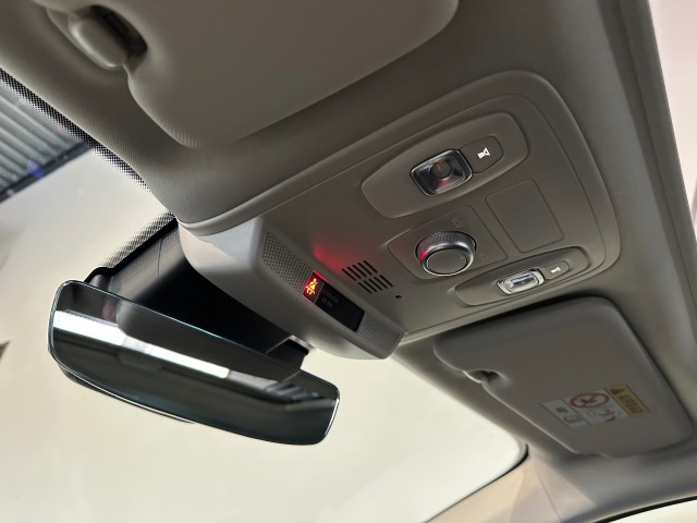 RENAULT MEGANE 1.3 TCE INTENS NAP l PANORAMA l CAMERA l HUD l STOELVERW l , SK Autos, Emmen