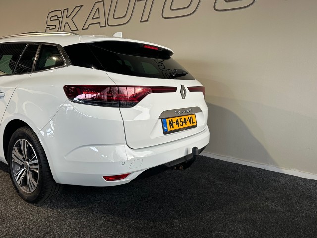 RENAULT MEGANE 1.3 TCE INTENS NAP l PANORAMA l CAMERA l HUD l STOELVERW l , SK Autos, Emmen