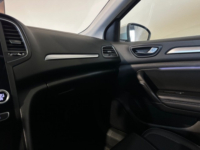 RENAULT MEGANE 1.3 TCE INTENS NAP l PANORAMA l CAMERA l HUD l STOELVERW l , SK Autos, Emmen