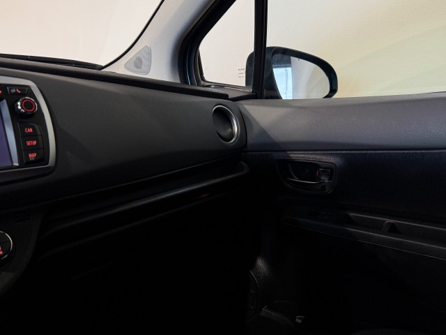 TOYOTA YARIS 1.0 VVT-I ASPIRATION l NAP l CAMERA l CLIMATE l 5DRS l LMV l , SK Autos, Emmen