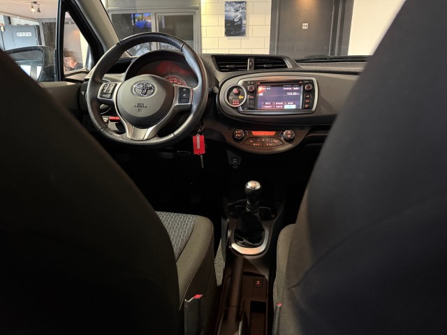 TOYOTA YARIS 1.0 VVT-I ASPIRATION l NAP l CAMERA l CLIMATE l 5DRS l LMV l , SK Autos, Emmen