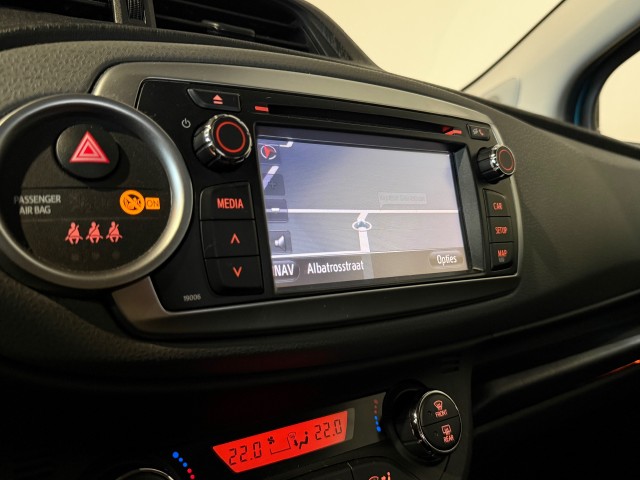 TOYOTA YARIS 1.0 VVT-I ASPIRATION l NAP l CAMERA l CLIMATE l 5DRS l LMV l , SK Autos, Emmen