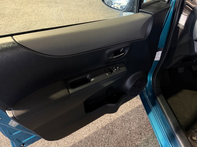 TOYOTA YARIS 1.0 VVT-I ASPIRATION l NAP l CAMERA l CLIMATE l 5DRS l LMV l , SK Autos, Emmen