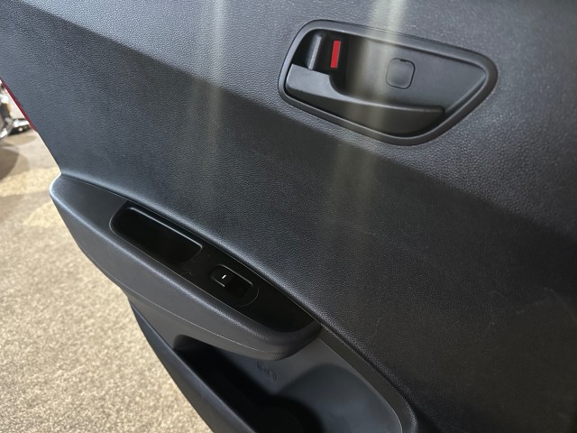 HYUNDAI I10 1.0I COMFORT NAP l LMV l CRUISE l NAVI l AIRCO l 5DRS l , SK Autos, Emmen