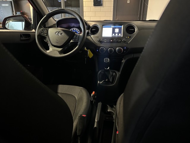 HYUNDAI I10 1.0I COMFORT NAP l LMV l CRUISE l NAVI l AIRCO l 5DRS l , SK Autos, Emmen