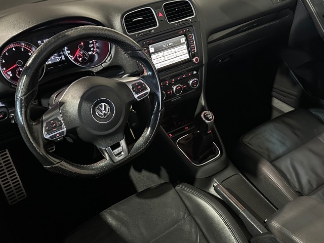VOLKSWAGEN GOLF 2.0 GTI EDITION l 211PK l CABRIO l LMV l LEDER l NAVI l XENON l UNIEKE KM l , SK Autos, Emmen