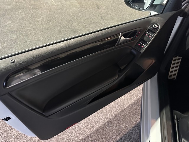 VOLKSWAGEN GOLF 2.0 GTI EDITION l 211PK l CABRIO l LMV l LEDER l NAVI l XENON l UNIEKE KM l , SK Autos, Emmen