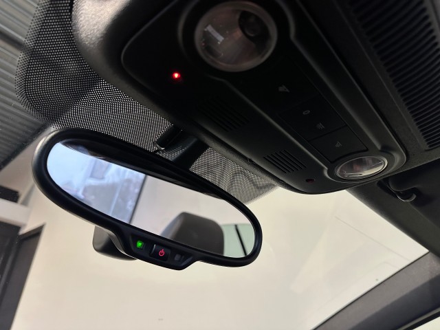 VOLKSWAGEN GOLF 2.0 GTI EDITION l 211PK l CABRIO l LMV l LEDER l NAVI l XENON l UNIEKE KM l , SK Autos, Emmen