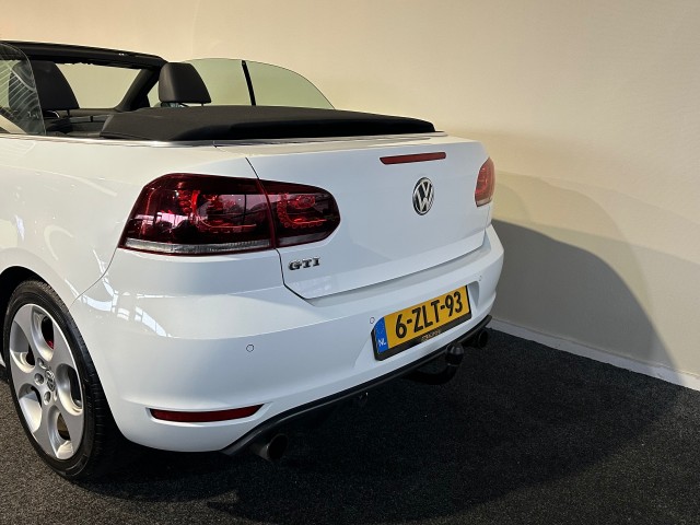 VOLKSWAGEN GOLF 2.0 GTI EDITION l 211PK l CABRIO l LMV l LEDER l NAVI l XENON l UNIEKE KM l , SK Autos, Emmen