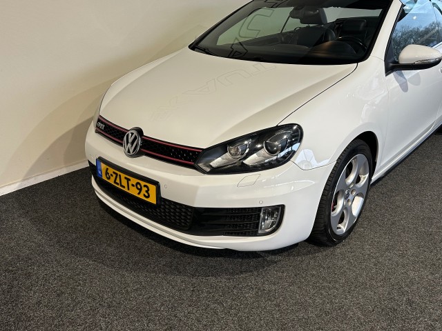 VOLKSWAGEN GOLF 2.0 GTI EDITION l 211PK l CABRIO l LMV l LEDER l NAVI l XENON l UNIEKE KM l , SK Autos, Emmen
