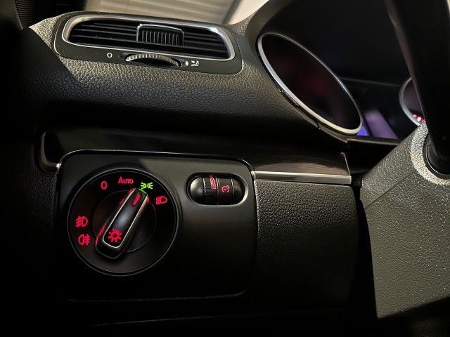 VOLKSWAGEN GOLF 2.0 GTI EDITION l 211PK l CABRIO l LMV l LEDER l NAVI l XENON l UNIEKE KM l , SK Autos, Emmen