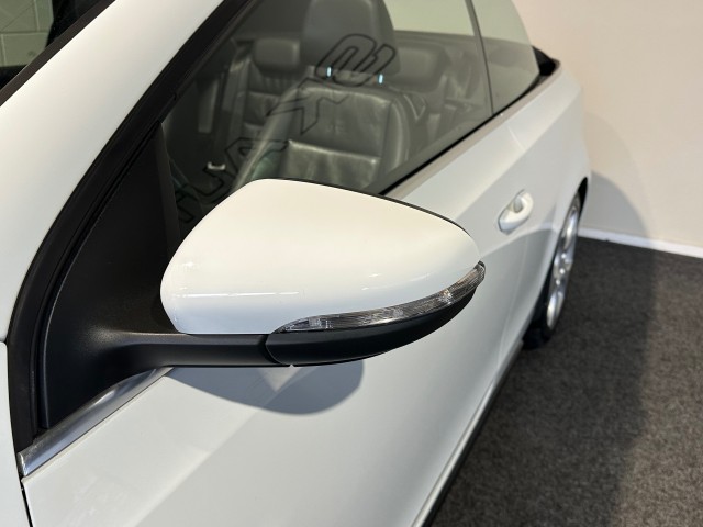 VOLKSWAGEN GOLF 2.0 GTI EDITION l 211PK l CABRIO l LMV l LEDER l NAVI l XENON l UNIEKE KM l , SK Autos, Emmen