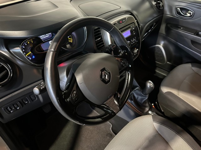 RENAULT CAPTUR 0.9 TCE EXPRESSION l CRUISE l TREKH l AIRCO l KEYLESS l , SK Autos, Emmen
