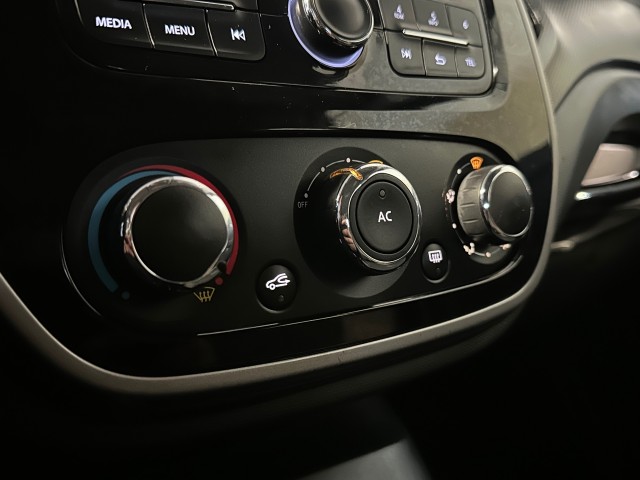 RENAULT CAPTUR 0.9 TCE EXPRESSION l CRUISE l TREKH l AIRCO l KEYLESS l , SK Autos, Emmen
