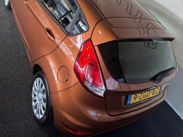 FORD FIESTA 1.0 STYLE NAP l 5DRS l AIRCO l NW DISTRI l ELEK RAMEN l , SK Autos, Emmen