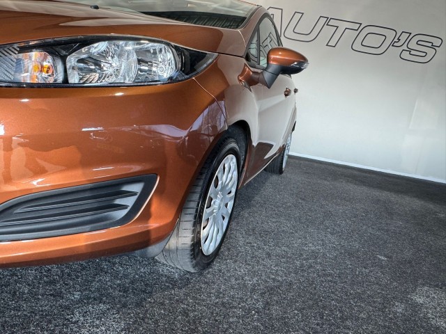 FORD FIESTA 1.0 STYLE NAP l 5DRS l AIRCO l NW DISTRI l ELEK RAMEN l , SK Autos, Emmen
