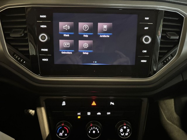 VOLKSWAGEN T-ROC 1.0 TSI STYLE l NAP l ACC l TREKHAAK l CARPLAY l LMV l , SK Autos, Emmen