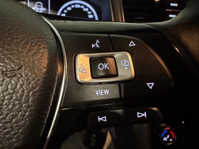 VOLKSWAGEN T-ROC 1.0 TSI STYLE l NAP l ACC l TREKHAAK l CARPLAY l LMV l , SK Autos, Emmen