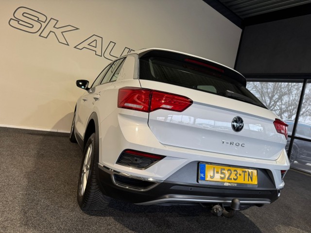 VOLKSWAGEN T-ROC 1.0 TSI STYLE l NAP l ACC l TREKHAAK l CARPLAY l LMV l , SK Autos, Emmen