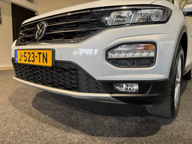VOLKSWAGEN T-ROC 1.0 TSI STYLE l NAP l ACC l TREKHAAK l CARPLAY l LMV l , SK Autos, Emmen
