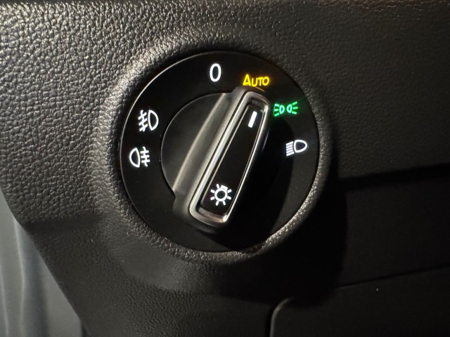 VOLKSWAGEN T-ROC 1.0 TSI STYLE l NAP l ACC l TREKHAAK l CARPLAY l LMV l , SK Autos, Emmen