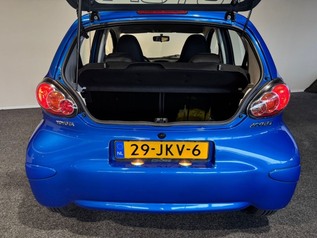 TOYOTA AYGO 1.0-12V DYNAMIC BLUE NAP l 5DRS l LMV l AIRCO l , SK Autos, Emmen