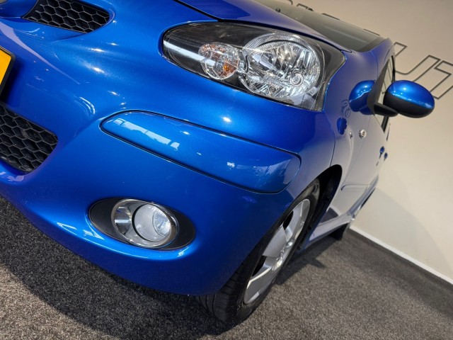 TOYOTA AYGO 1.0-12V DYNAMIC BLUE NAP l 5DRS l LMV l AIRCO l , SK Autos, Emmen