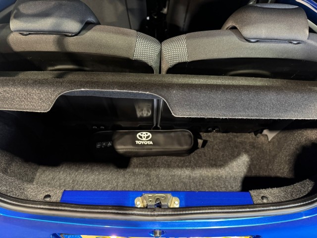 TOYOTA AYGO 1.0-12V DYNAMIC BLUE NAP l 5DRS l LMV l AIRCO l , SK Autos, Emmen