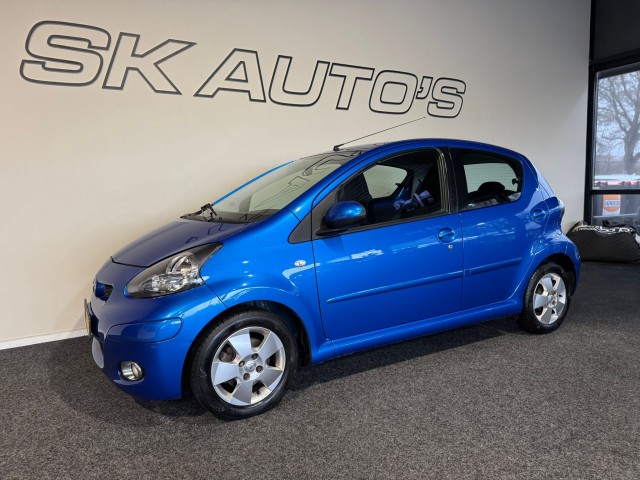 TOYOTA AYGO 1.0-12V DYNAMIC BLUE NAP l 5DRS l LMV l AIRCO l , SK Autos, Emmen
