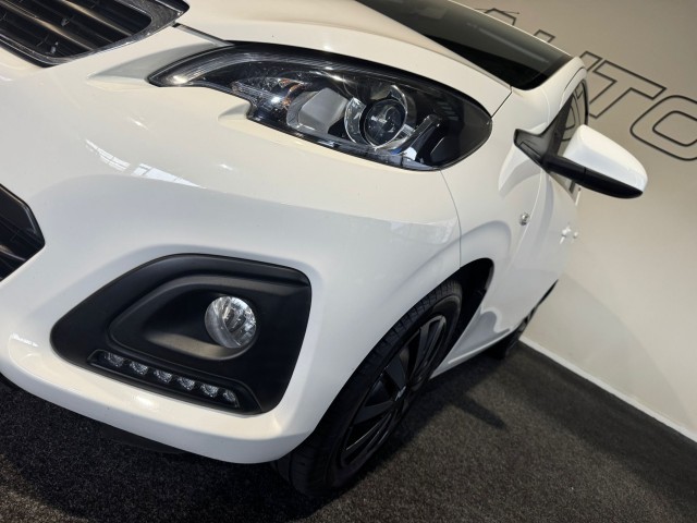 PEUGEOT 108 1.0 E-VTI ACTIVE NAP l 5DRS l AIRCO l BLUETOOTH l ALL IN RIJKLAAR l , SK Autos, Emmen