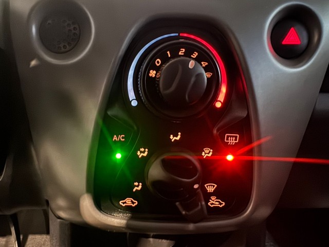 PEUGEOT 108 1.0 E-VTI ACTIVE NAP l 5DRS l AIRCO l BLUETOOTH l ALL IN RIJKLAAR l , SK Autos, Emmen