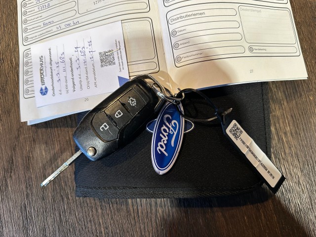 FORD KA 1.2 TREND ULTIMATE l NAP l STOELVERW l BLUETOOTH l AIRCO l , SK Autos, Emmen