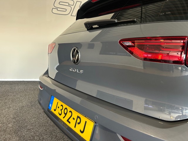 VOLKSWAGEN GOLF 1.0 TSI LIFE BNS l NAP l ACC l CARPLAY l ERGO STOELEN l LED l CLIMA l , SK Autos, Emmen