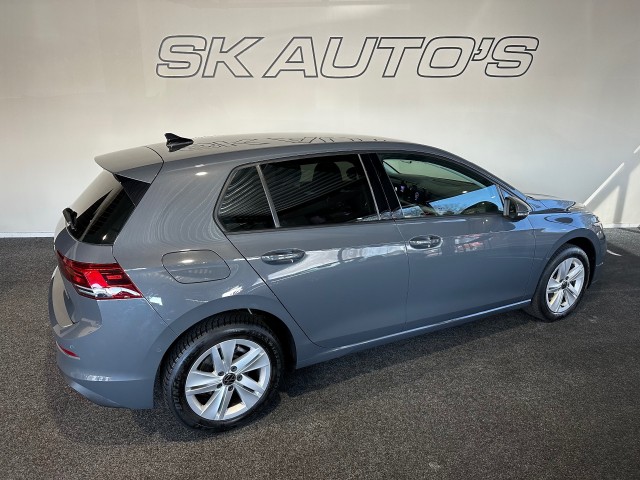 VOLKSWAGEN GOLF 1.0 TSI LIFE BNS l NAP l ACC l CARPLAY l ERGO STOELEN l LED l CLIMA l , SK Autos, Emmen