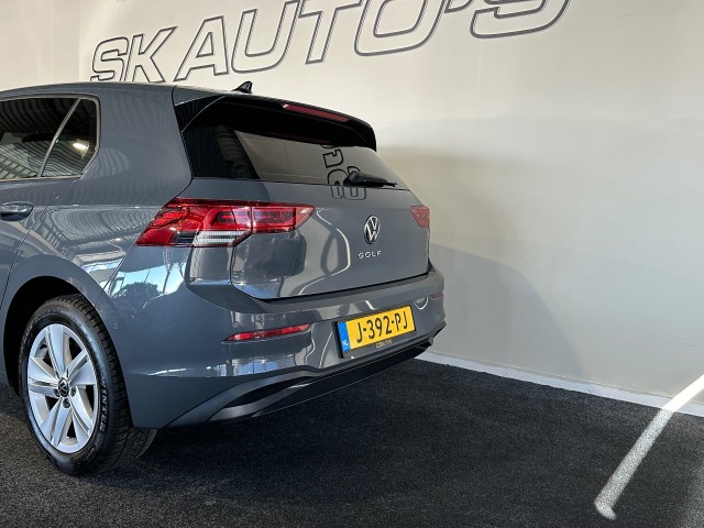 VOLKSWAGEN GOLF 1.0 TSI LIFE BNS l NAP l ACC l CARPLAY l ERGO STOELEN l LED l CLIMA l , SK Autos, Emmen