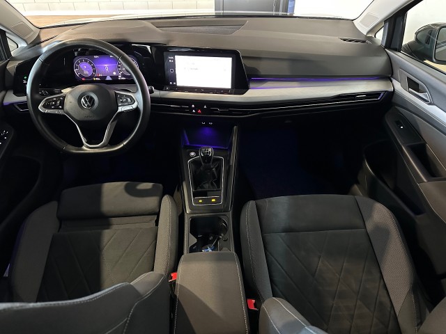 VOLKSWAGEN GOLF 1.0 TSI LIFE BNS l NAP l ACC l CARPLAY l ERGO STOELEN l LED l CLIMA l , SK Autos, Emmen