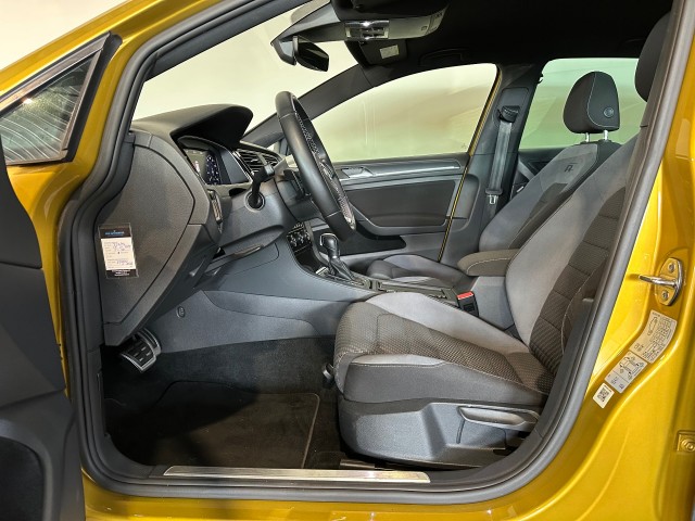 VOLKSWAGEN GOLF 1.5 TSI HL BNS R l DIGITAAL DASH l CARPLAY l STOELVERW l ACC l DSG l , SK Autos, Emmen