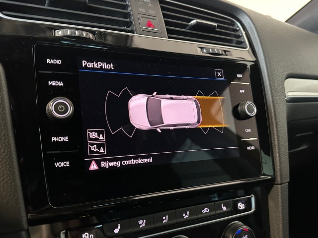 VOLKSWAGEN GOLF 1.5 TSI HL BNS R l DIGITAAL DASH l CARPLAY l STOELVERW l ACC l DSG l , SK Autos, Emmen