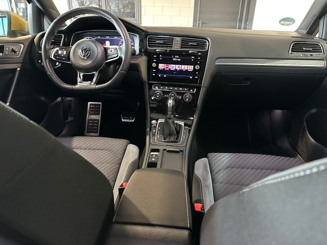 VOLKSWAGEN GOLF 1.5 TSI HL BNS R l DIGITAAL DASH l CARPLAY l STOELVERW l ACC l DSG l , SK Autos, Emmen