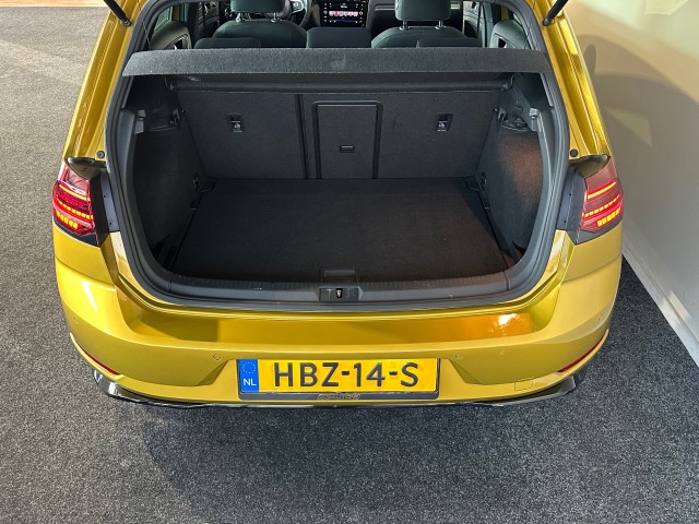 VOLKSWAGEN GOLF 1.5 TSI HL BNS R l DIGITAAL DASH l CARPLAY l STOELVERW l ACC l DSG l , SK Autos, Emmen