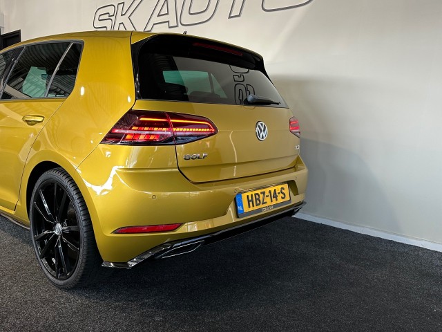 VOLKSWAGEN GOLF 1.5 TSI HL BNS R l DIGITAAL DASH l CARPLAY l STOELVERW l ACC l DSG l , SK Autos, Emmen