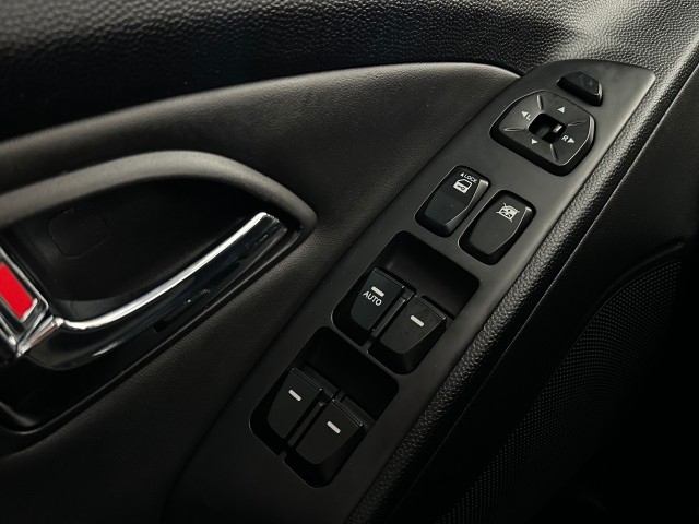 HYUNDAI IX35 2.0I STYLE l NAP l CAMERA l TREKHAAK l PANO l NAVI l CLIMA l , SK Autos, Emmen