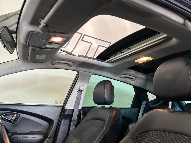 HYUNDAI IX35 2.0I STYLE l NAP l CAMERA l TREKHAAK l PANO l NAVI l CLIMA l , SK Autos, Emmen