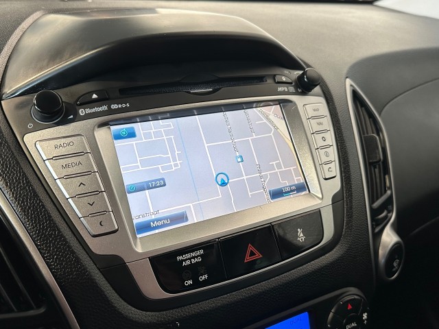 HYUNDAI IX35 2.0I STYLE l NAP l CAMERA l TREKHAAK l PANO l NAVI l CLIMA l , SK Autos, Emmen