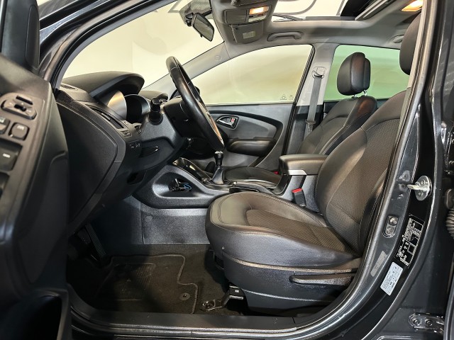 HYUNDAI IX35 2.0I STYLE l NAP l CAMERA l TREKHAAK l PANO l NAVI l CLIMA l , SK Autos, Emmen