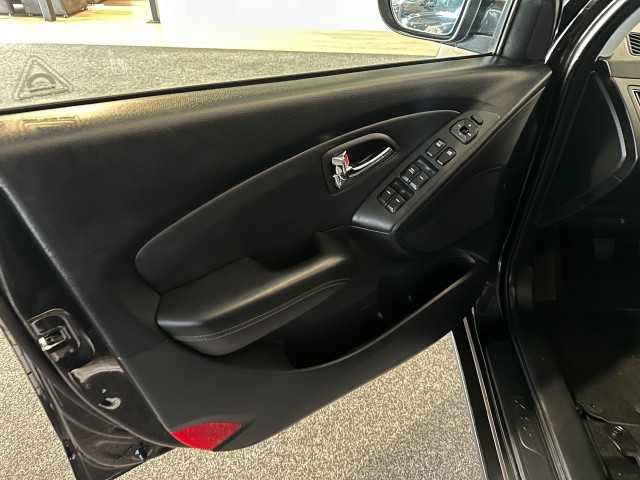 HYUNDAI IX35 2.0I STYLE l NAP l CAMERA l TREKHAAK l PANO l NAVI l CLIMA l , SK Autos, Emmen