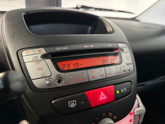 PEUGEOT 107 1.0 ACTIVE NAP l 5DRS l AIRCO l ELEK RAMEN l , SK Autos, Emmen