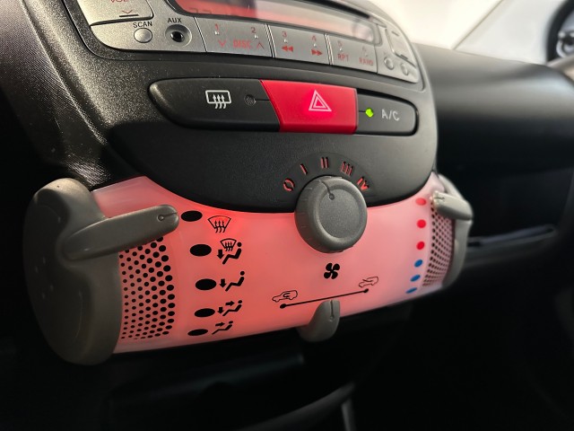 PEUGEOT 107 1.0 ACTIVE NAP l 5DRS l AIRCO l ELEK RAMEN l , SK Autos, Emmen